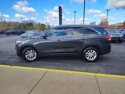 2017 Kia Sorento LX