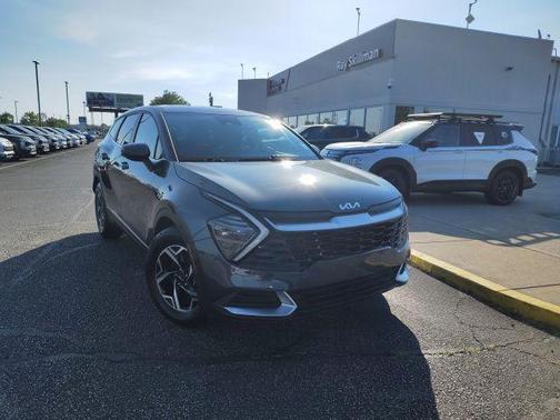 Gravity Gray 2024 Kia Sportage LX