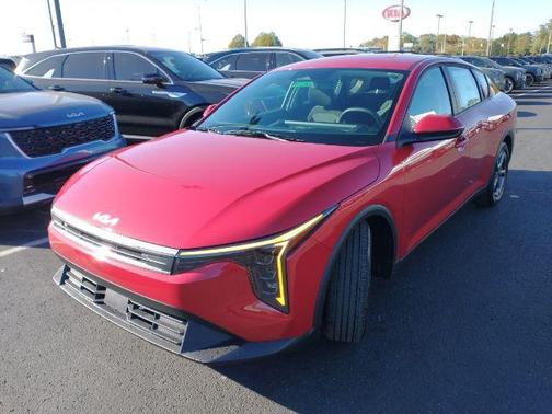 2025 Kia K4 LXS