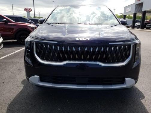 2025 Kia Carnival LXS