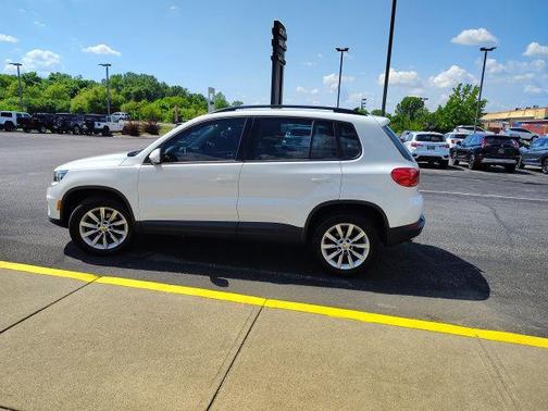 2018 Volkswagen Tiguan Limited 2.0T 4MOTION