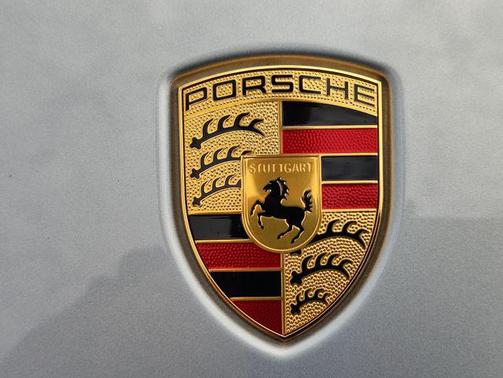 2022 Porsche Macan Base