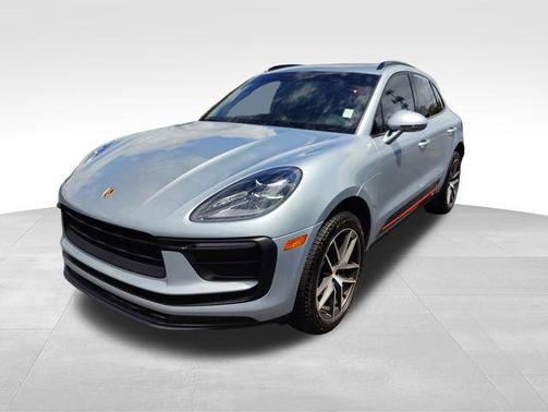 2022 Porsche Macan Base