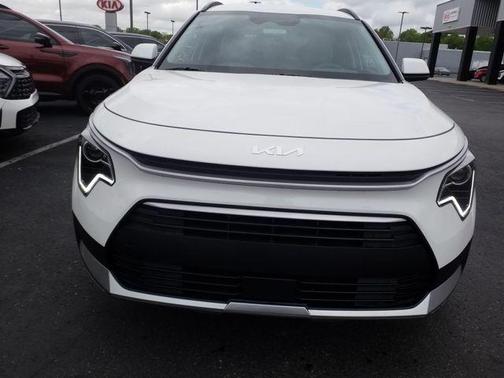 2025 Kia Niro EX
