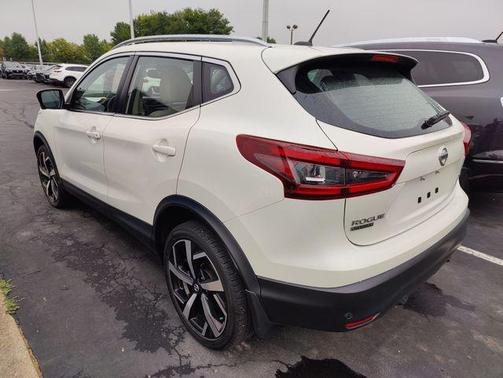 2021 Nissan Rogue Sport SL