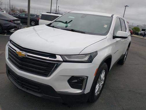 2023 Chevrolet Traverse LS
