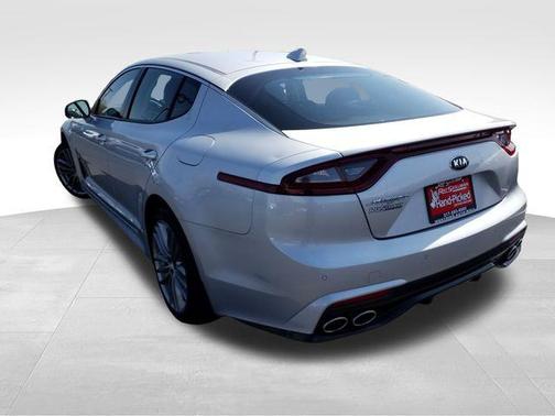 2018 Kia Stinger Base