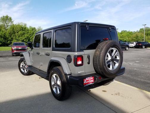 2021 Jeep Wrangler Unlimited Sahara