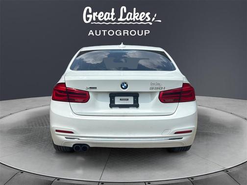 2017 BMW 330 i xDrive