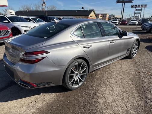 2025 Genesis G70 2.5T