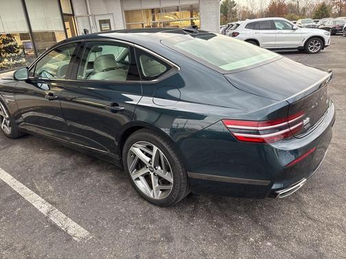 2023 Genesis G80 2.5T