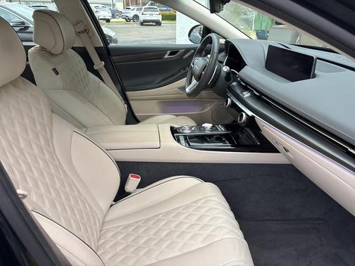 2023 Genesis G80 2.5T