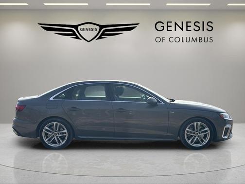 2023 Audi A4 45 S line quattro Premium