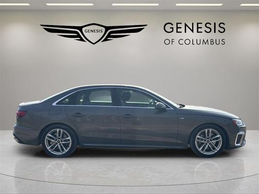 2023 Audi A4 45 S line quattro Premium