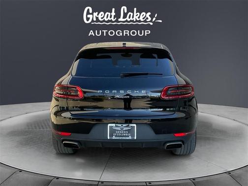 2018 Porsche Macan Base