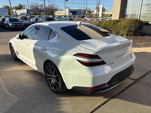 2023 Genesis G70 2.0T