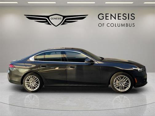 2025 BMW 530 i xDrive