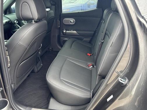 2024 Genesis GV60 Advanced