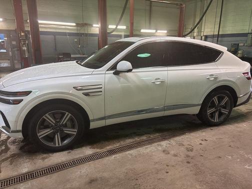 Uyuni White 2025 Genesis GV80 Coupe 3.5T