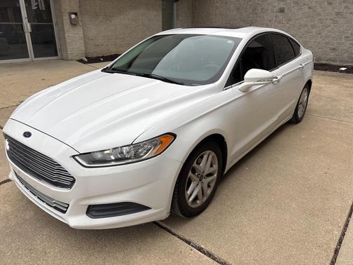 2014 Ford Fusion SE
