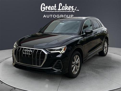 2024 Audi Q3 45 S line Premium
