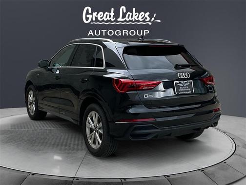 2024 Audi Q3 45 S line Premium
