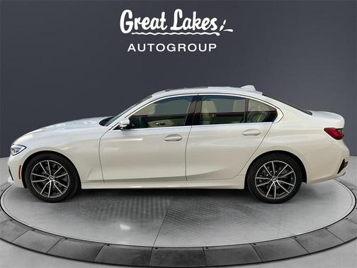 2022 BMW 330 i xDrive