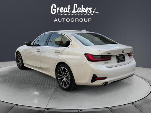 2022 BMW 330 i xDrive