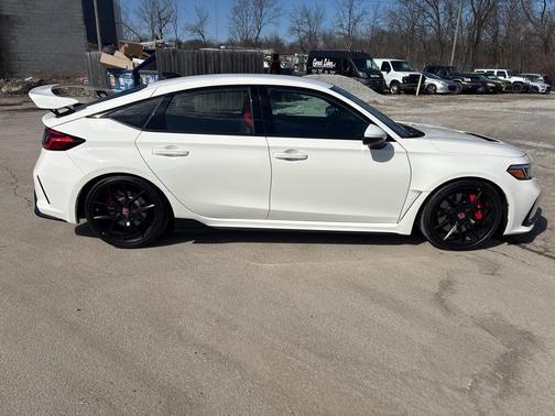 2025 Honda Civic Type R Base