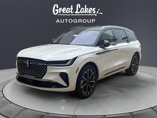 2025 Lincoln Nautilus Reserve