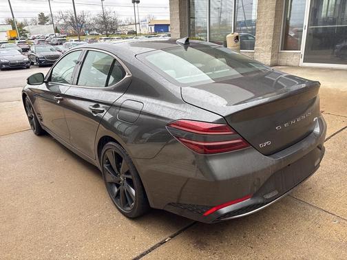 2023 Genesis G70 2.0T