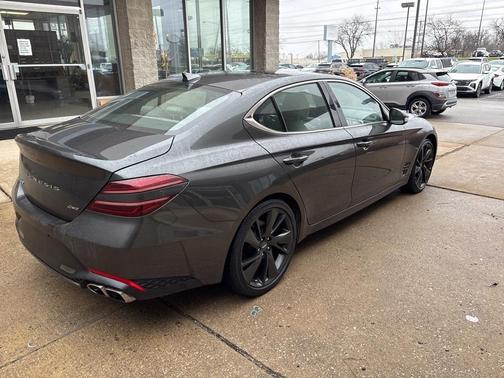 2023 Genesis G70 2.0T