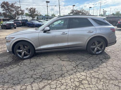 Savile Silver 2023 Genesis GV70 2.5T