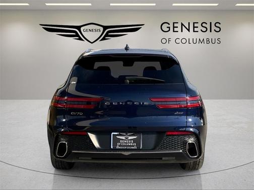 2025 Genesis GV70 2.5T