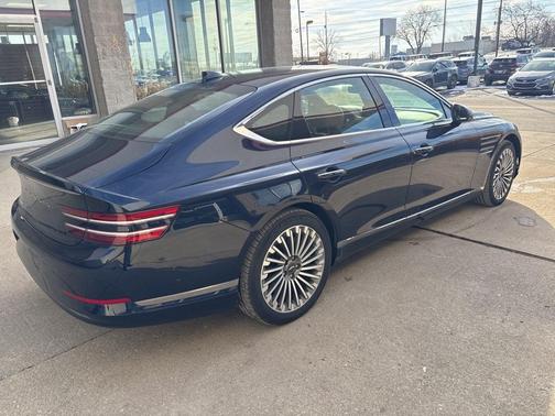 2023 Genesis Electrified G80 Base