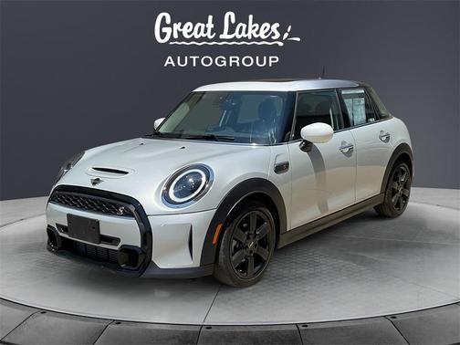2023 MINI Hardtop Cooper