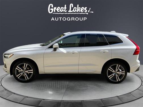 2021 Volvo XC60 T5 Momentum