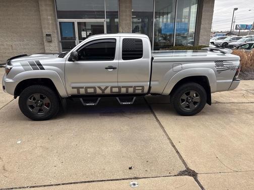 2013 Toyota Tacoma Base