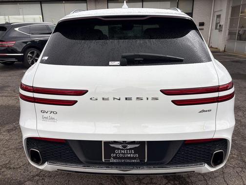 2025 Genesis GV70 2.5T