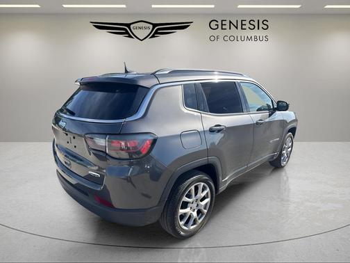 Granite Crystal Clearcoat Metallic 2023 Jeep Compass Latitude Lux