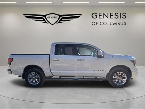 2020 Nissan Titan SL