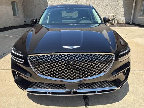 Vik Black 2024 Genesis GV70 2.5T