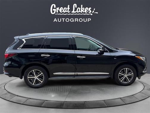 2017 INFINITI QX60 Base