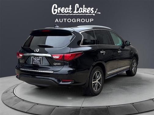 2017 INFINITI QX60 Base