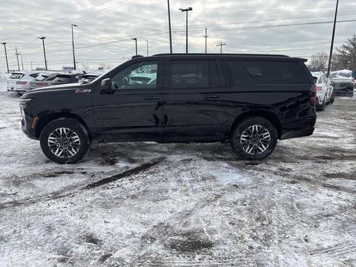 2025 Chevrolet Suburban Z71