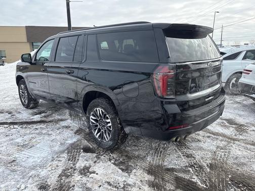 2025 Chevrolet Suburban Z71