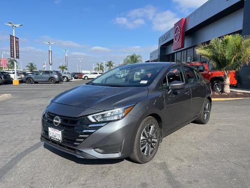 2025 Nissan Versa 1.6 SV