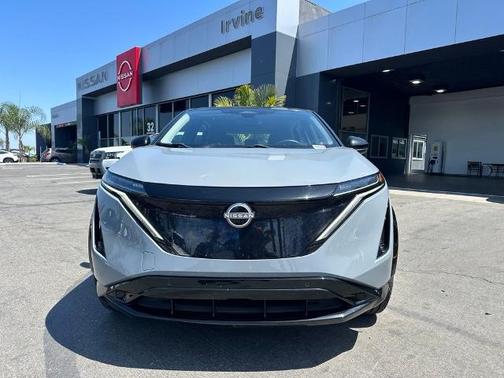 2 Tone Gray / Black Roof 2023 Nissan ARIYA VENTURE+