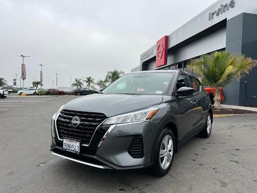 2025 Nissan Kicks Play S