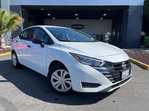 2025 Nissan Versa 1.6 S